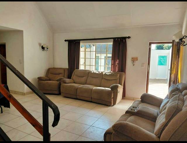 3 BEDROOM HOUSE FOR SALE IN ELANDSHAVEN